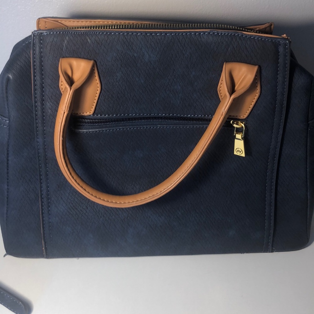 Adrienne Vittadini Blue Shoulder Bag - Picture 3 of 6